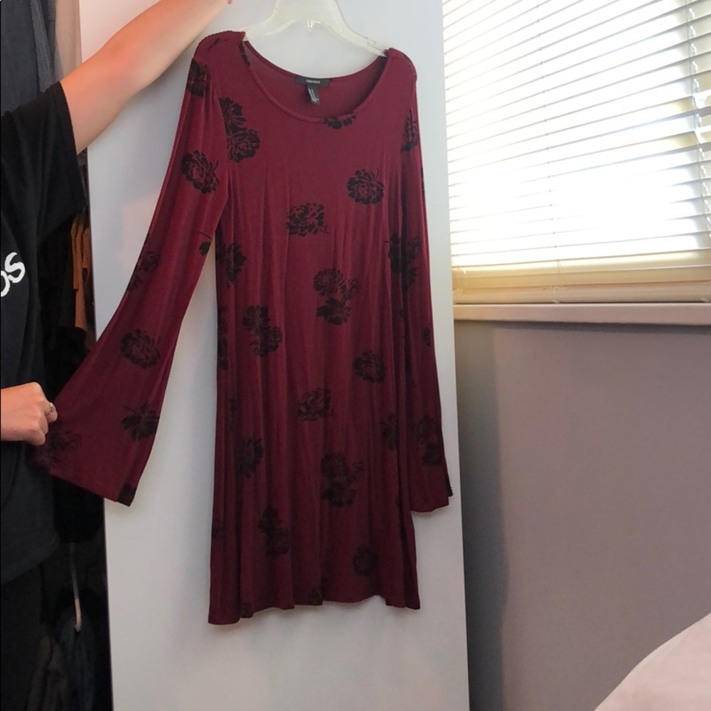 Floral Burgundy midi dress